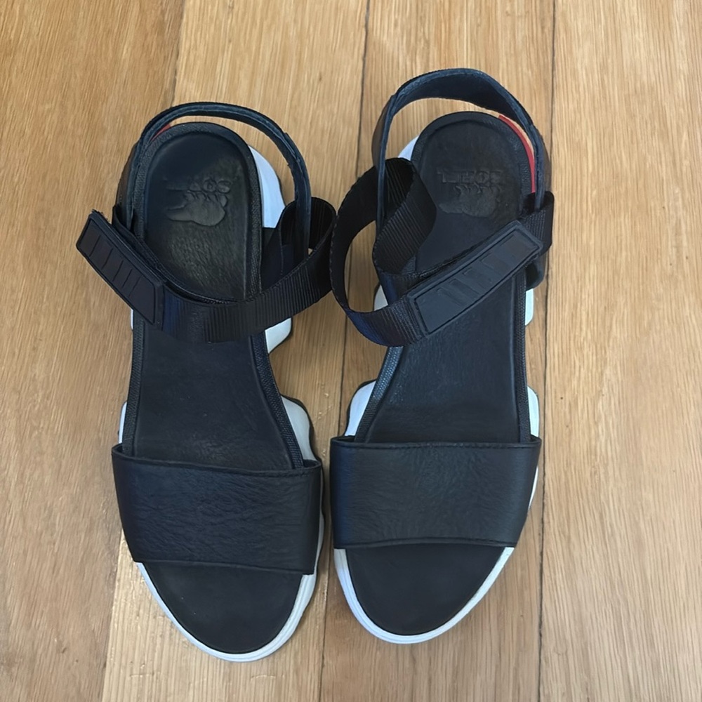 Sorel Black Leather platform sandals